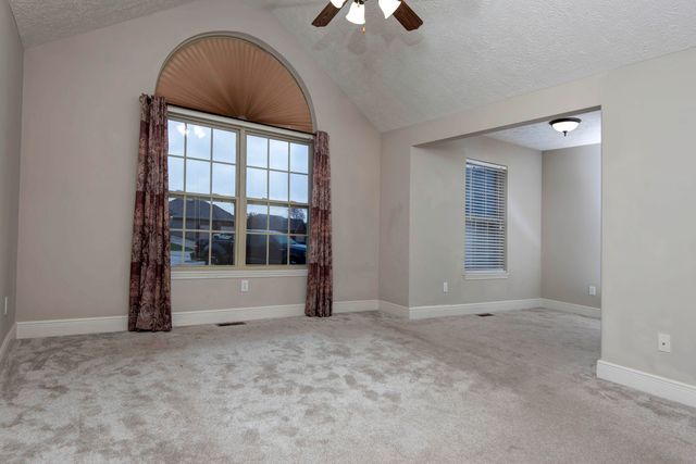 5798 S Meadowbrook Avenue, Springfield, MO 65810