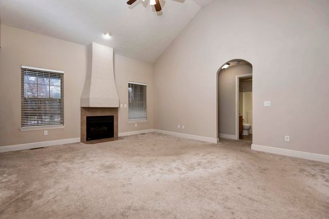 5798 S Meadowbrook Avenue, Springfield, MO 65810