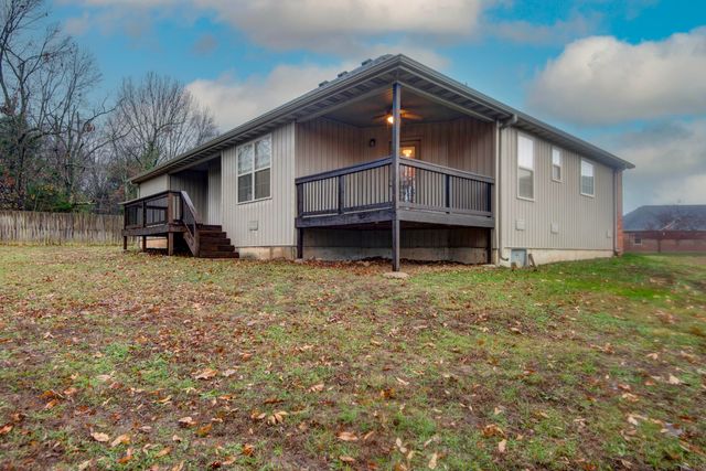 5798 S Meadowbrook Avenue, Springfield, MO 65810