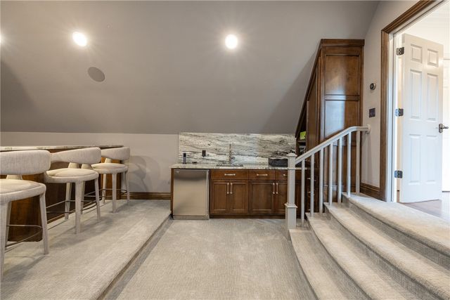 4958 S Prestwick Circle, Fayetteville, AR 72704
