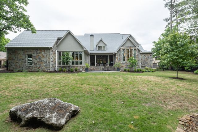 4958 S Prestwick Circle, Fayetteville, AR 72704