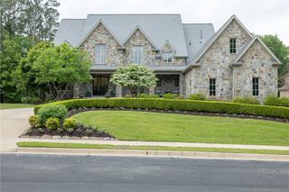4958 S Prestwick Circle, Fayetteville, AR 72704