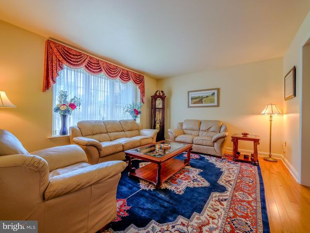 226 E BENEDICT AVE, Havertown, PA 19083