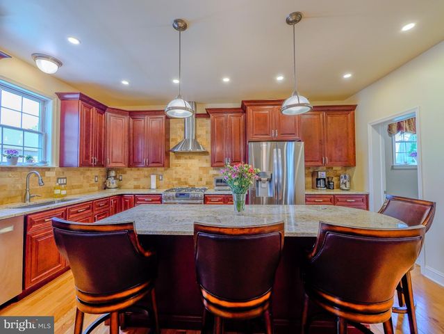 226 E BENEDICT AVE, Havertown, PA 19083