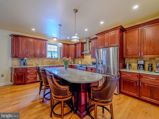 226 E BENEDICT AVE, Havertown, PA 19083