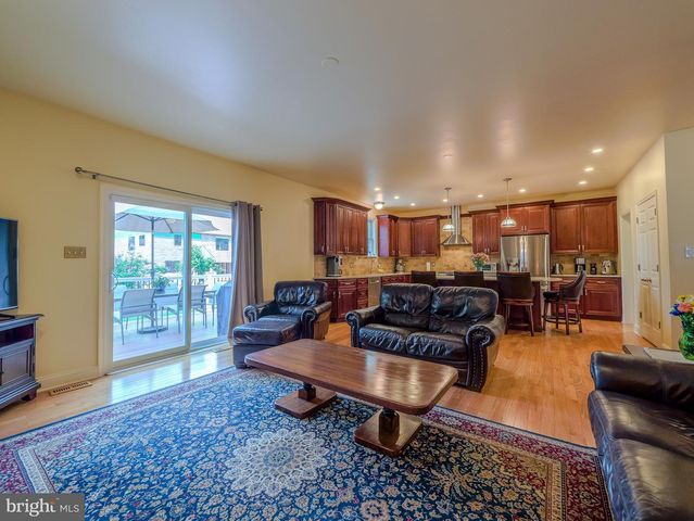 226 E BENEDICT AVE, Havertown, PA 19083