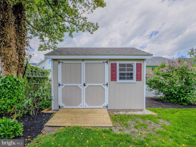 226 E BENEDICT AVE, Havertown, PA 19083
