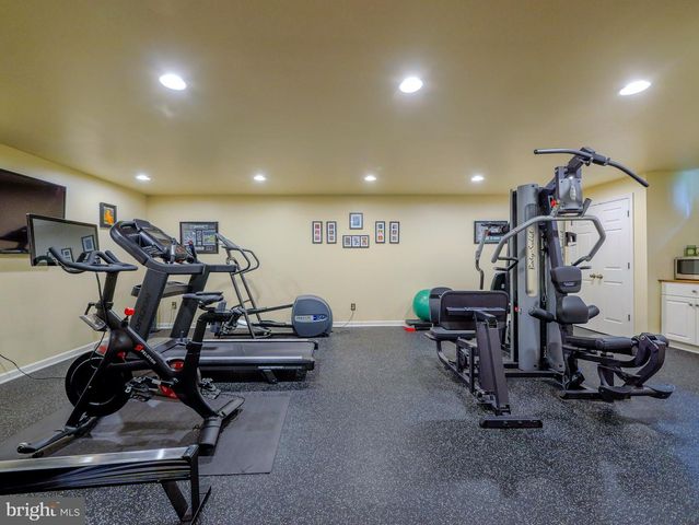 226 E BENEDICT AVE, Havertown, PA 19083
