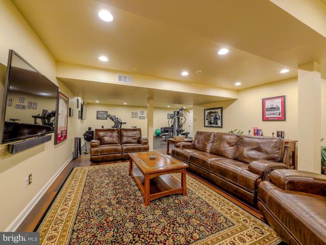 226 E BENEDICT AVE, Havertown, PA 19083