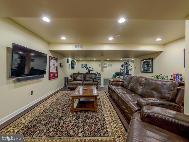226 E BENEDICT AVE, Havertown, PA 19083