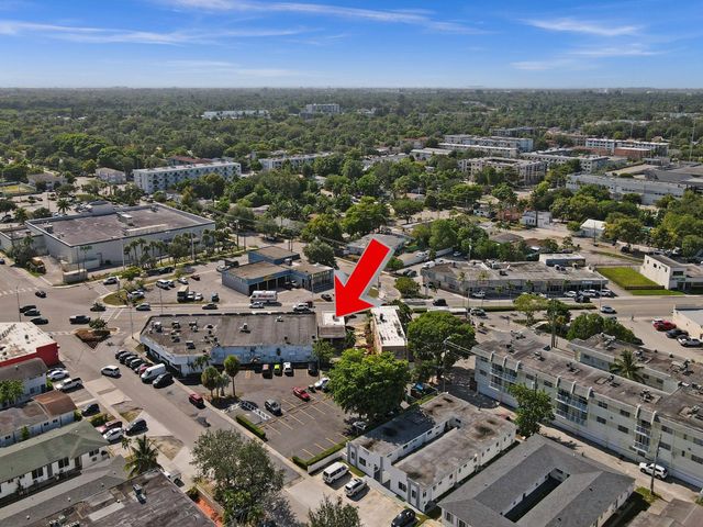 12831 W Dixie Highway, North Miami, FL 33161