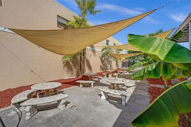 12831 W Dixie Highway, North Miami, FL 33161