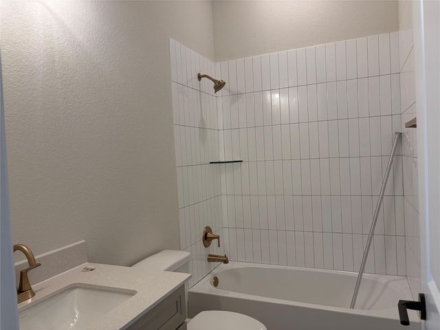 313 Knockout Rose DR, San Marcos, TX 78666