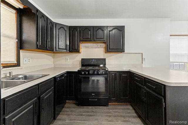 14716 Eureka Road, Southgate, MI 48195