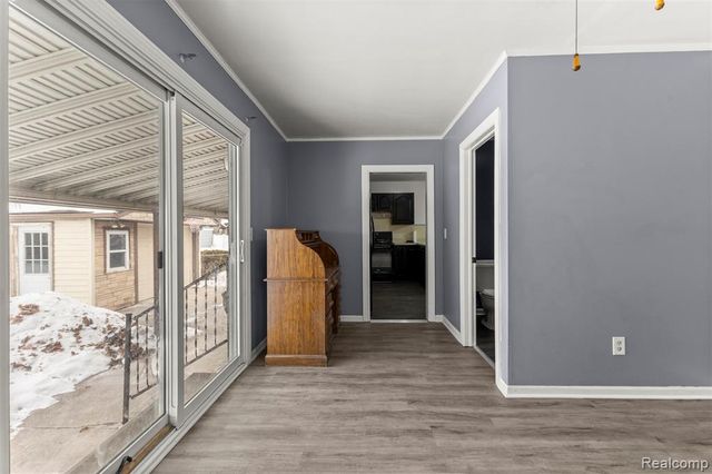 14716 Eureka Road, Southgate, MI 48195