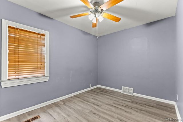 14716 Eureka Road, Southgate, MI 48195