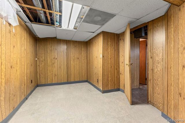 14716 Eureka Road, Southgate, MI 48195