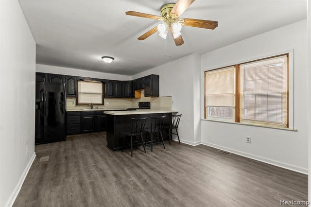 14716 Eureka Road, Southgate, MI 48195