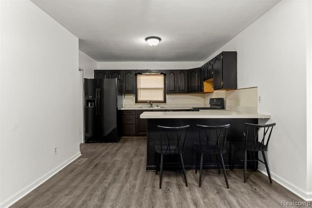 14716 Eureka Road, Southgate, MI 48195