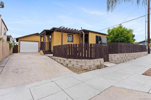 3450 42nd, San Diego, CA 92105