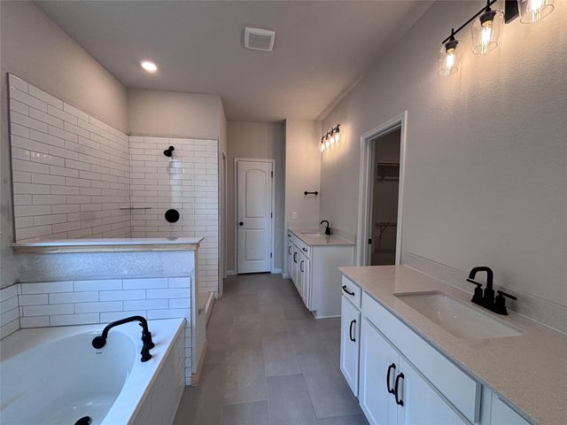 156 Coleto TRL, Bastrop, TX 78602