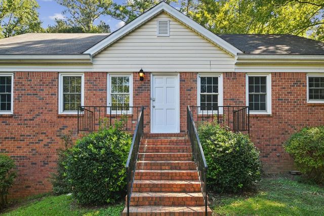 5659 Whispering Pines Road, Mableton, GA 30126