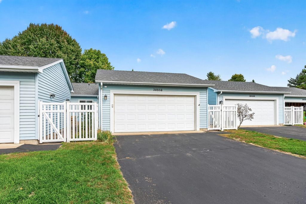 38558 Grand Avenue, North Branch, MN 55056 — exterior