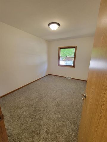 3315 Darryl Lane, Eau Claire, WI 54703