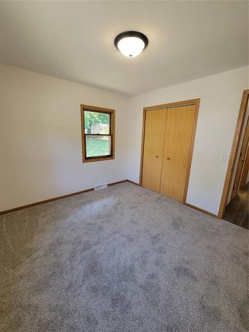 3315 Darryl Lane, Eau Claire, WI 54703