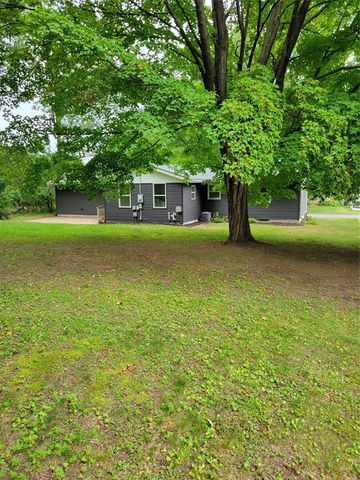 3315 Darryl Lane, Eau Claire, WI 54703