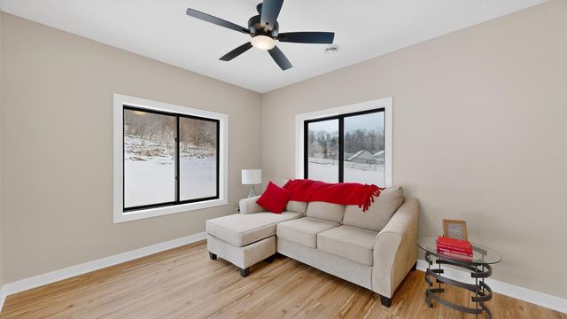 1845 Hadley Hills Drive NE, Rochester, MN 55906