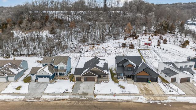 1845 Hadley Hills Drive NE, Rochester, MN 55906