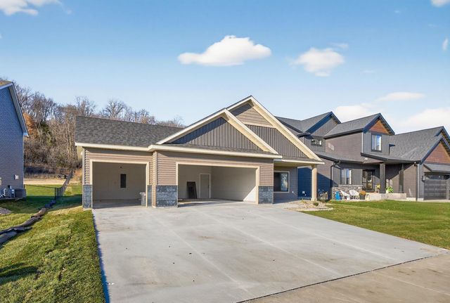 1845 Hadley Hills Drive NE, Rochester, MN 55906