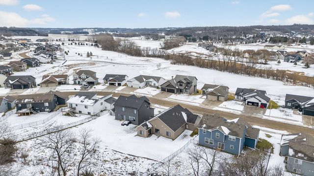 1845 Hadley Hills Drive NE, Rochester, MN 55906