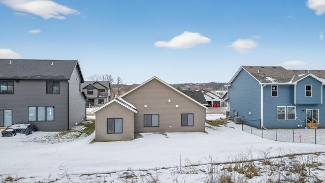 1845 Hadley Hills Drive NE, Rochester, MN 55906