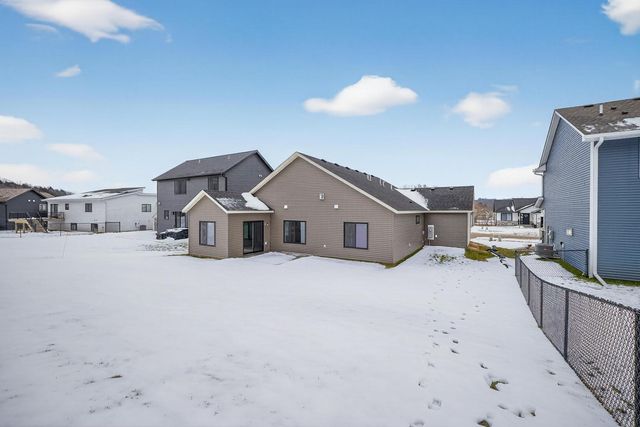 1845 Hadley Hills Drive NE, Rochester, MN 55906