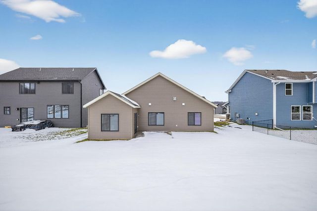 1845 Hadley Hills Drive NE, Rochester, MN 55906