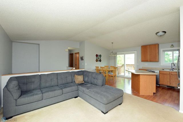 2441 60th Avenue S, Fargo, ND 58104