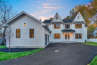 42 Bow Rd, Newton, MA 02459
