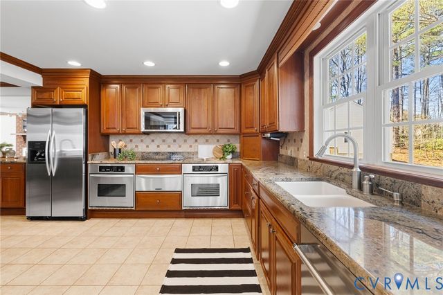 12712 Sawdust Dr, Glen Allen, VA 23059