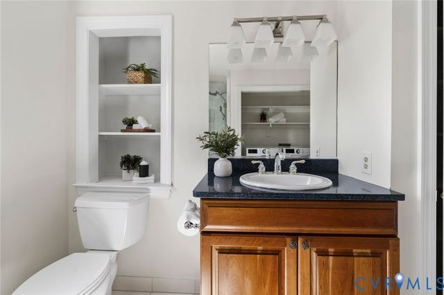 12712 Sawdust Dr, Glen Allen, VA 23059