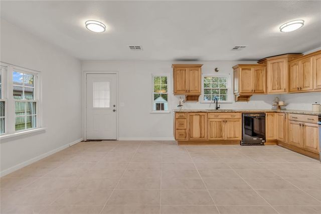 1008 S Miles Avenue, El Reno, OK 73036