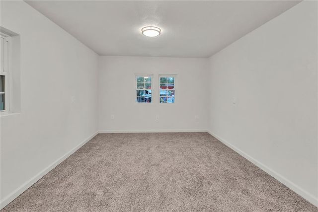 1008 S Miles Avenue, El Reno, OK 73036