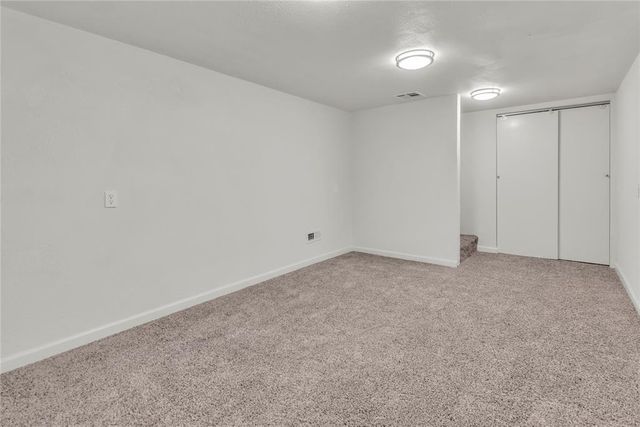 1008 S Miles Avenue, El Reno, OK 73036