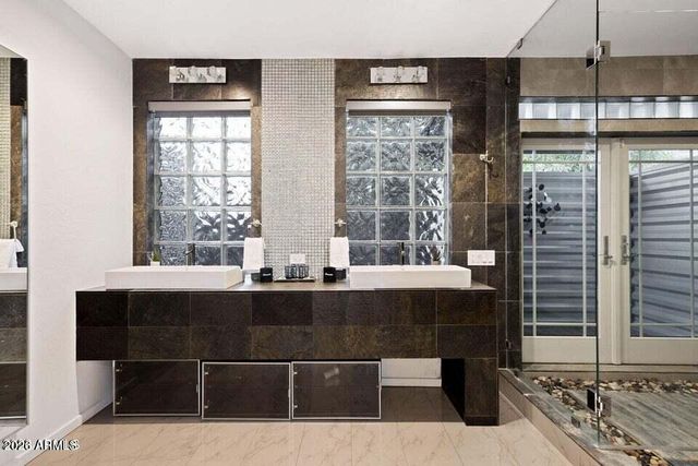 3302 N 81ST Street, Scottsdale, AZ 85251