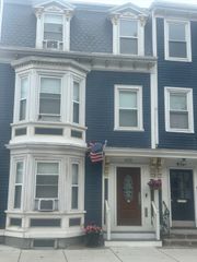 419 E 8th Street 1, Boston, MA 02127