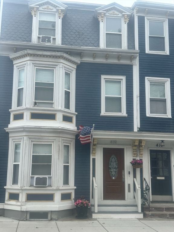 419 E 8th Street 1, Boston, MA 02127