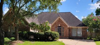 2806 Village Dale, Houston, TX 77059
