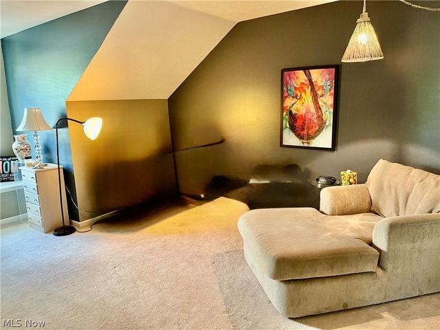 201 Steeplechase Drive 6, Willoughby Hills, OH 44092