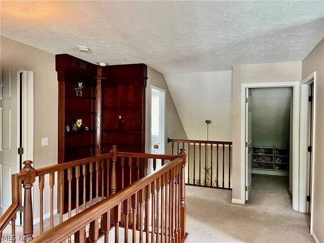 201 Steeplechase Drive 6, Willoughby Hills, OH 44092